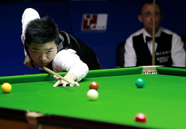 中场多次在 中场多次在